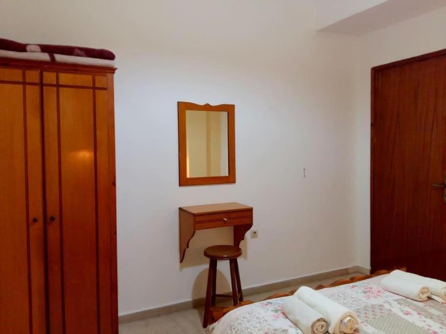 Case de vacanță Margarita-fondas Roda (Corfu)