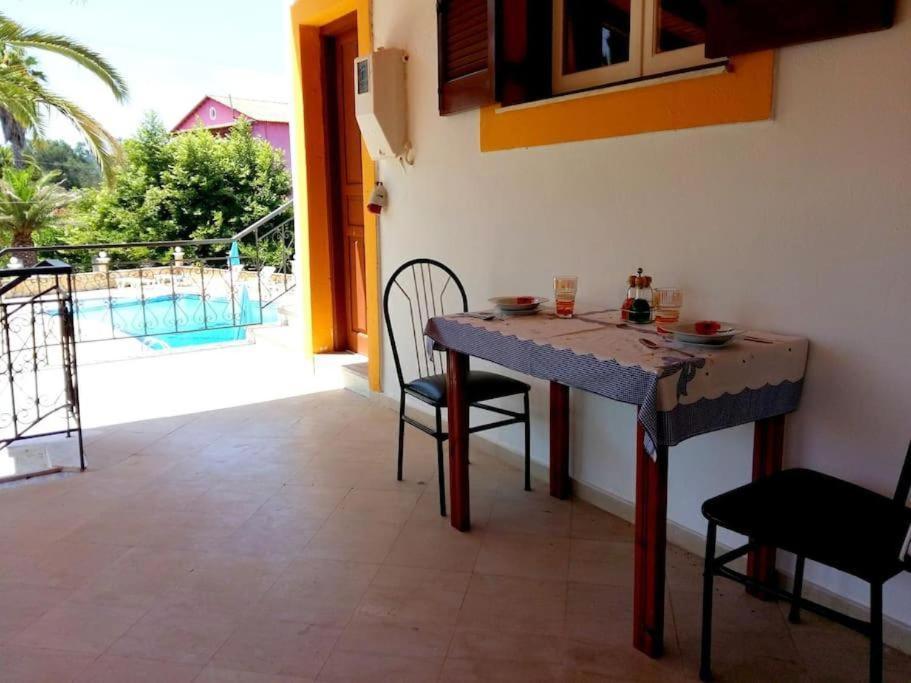 Margarita-fondas Case de vacanță Roda (Corfu)